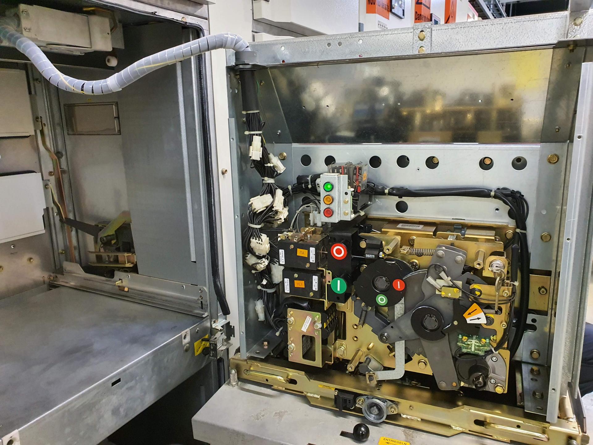 Sửa chữa máy cắt trung hạ thế VCB ACB, MCCB